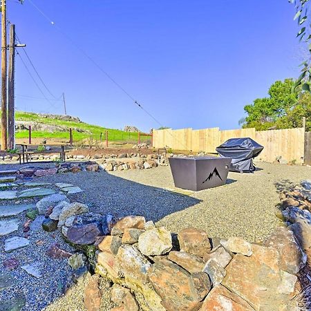 Peaceful Ranch Home With Sierra Nevada Views Woodlake Esterno foto
