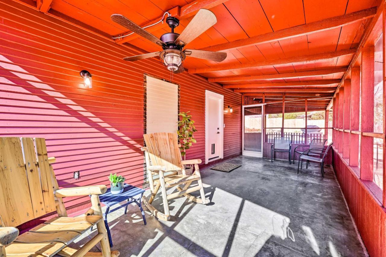 Peaceful Ranch Home With Sierra Nevada Views Woodlake Esterno foto