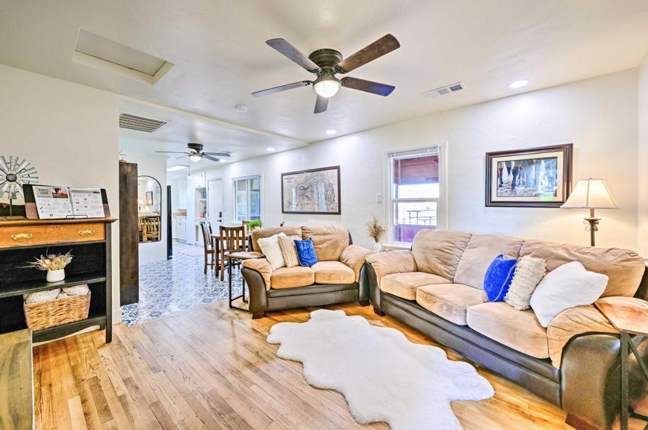 Peaceful Ranch Home With Sierra Nevada Views Woodlake Esterno foto